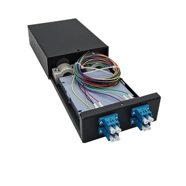 What cables should be laid in a network cabinet