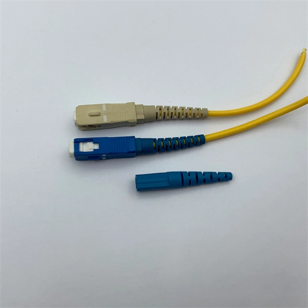 Household electrical circuit box distribution box