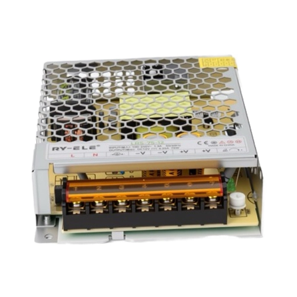 Multi-core fiber optic patch cord interface